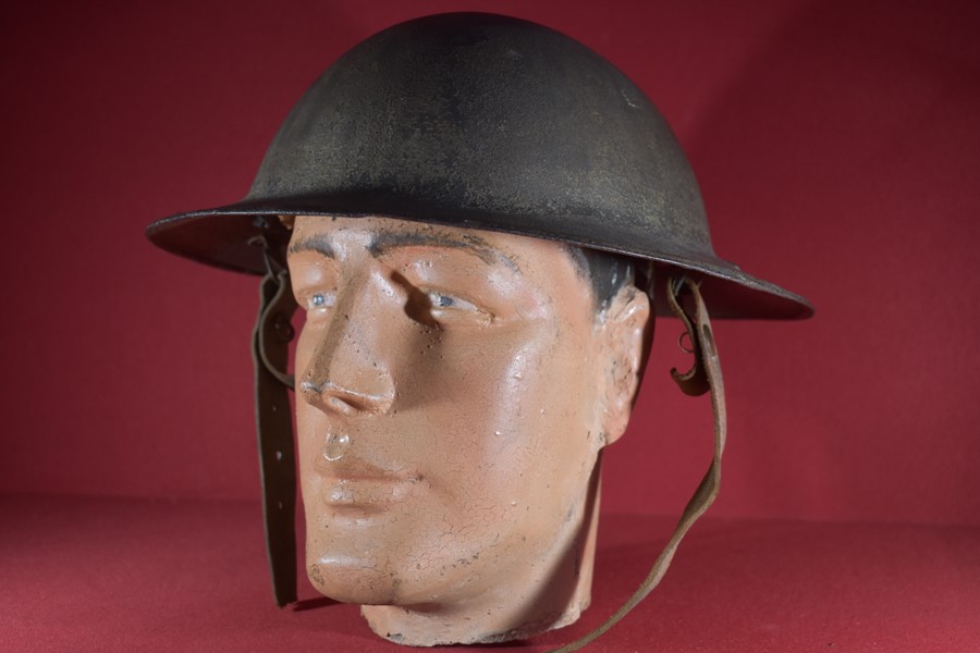 WW1 BRITISH OFFICERS STEEL (BRODIE) HELMET PRIVATE PURCHASE.-SOLD